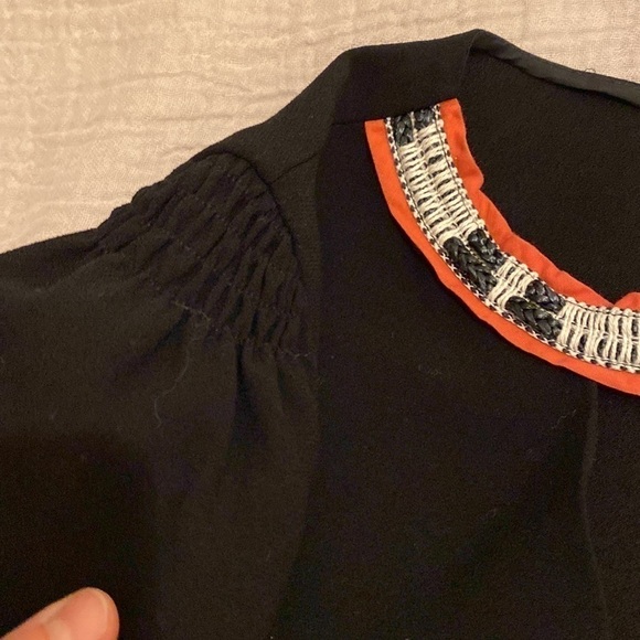 Maje beautiful black blouse in very good condition. Size 2 - Picture 7 of 12